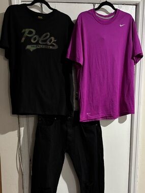 Levi Jeans and T shirts-Men’s